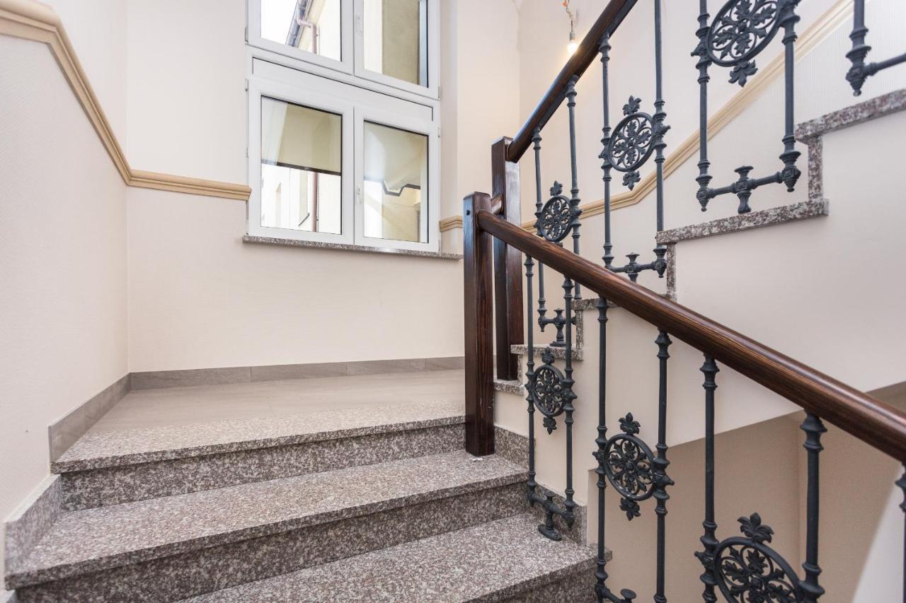 Luxor Apartment Krakow Luaran gambar